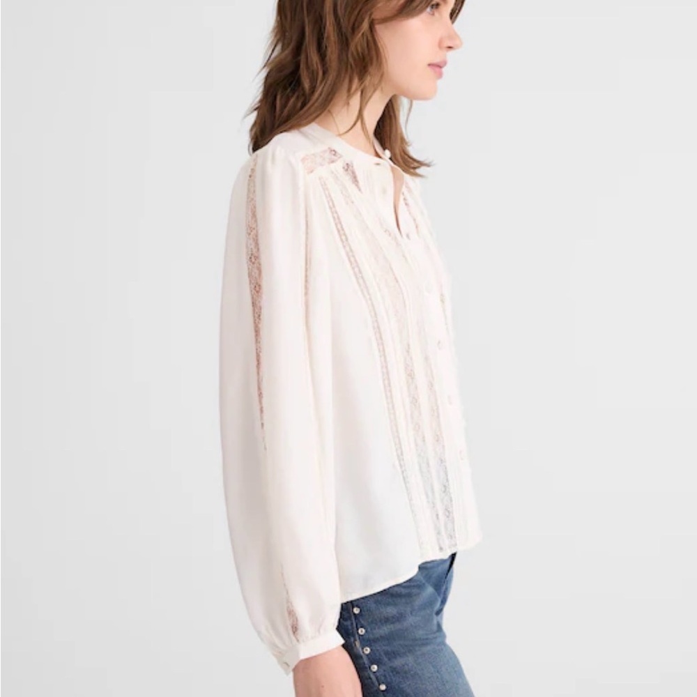 Lace-Insert Button-Up Long-Sleeve Top - Picture 2 of 6